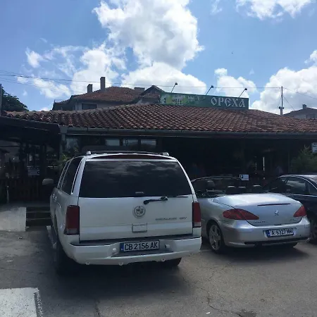 Apartment Apartman Byala 3 *